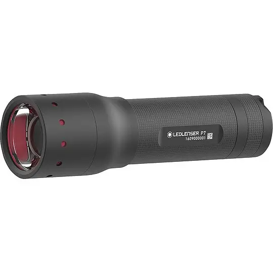 LEDlenser P7 LED-Taschenlampe Länge 130 mm, schwarz - 450 lm Super-Preis