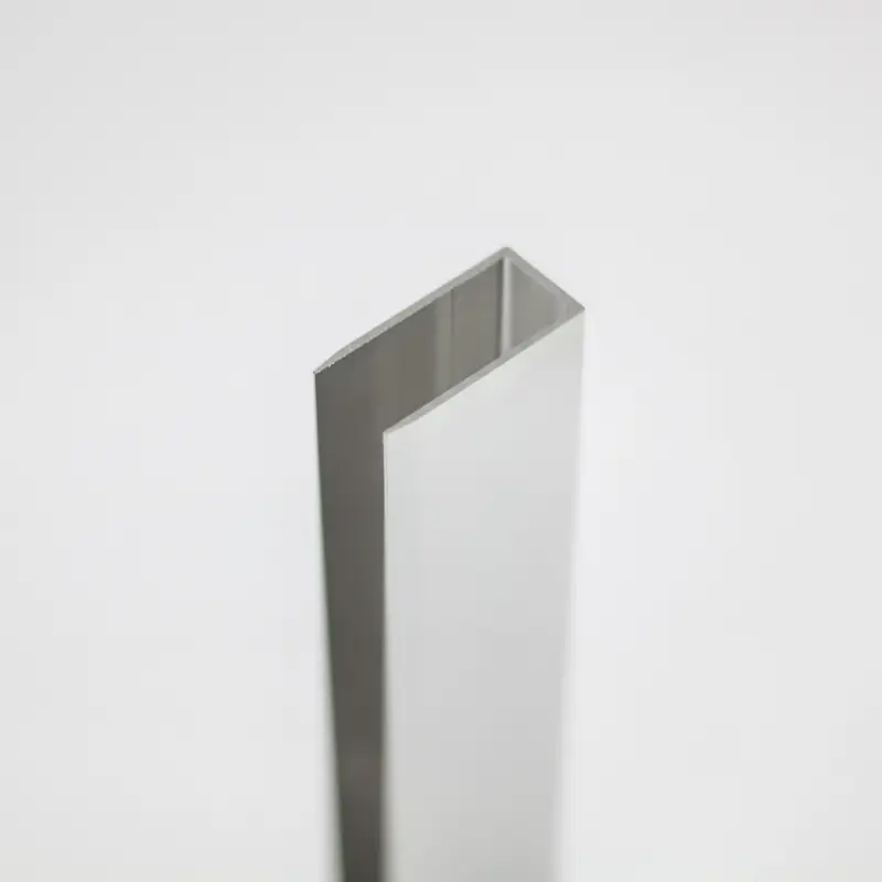 Neu Im Sortiment Wandanschlussprofil, gerade, senkrecht, 2000 mm,