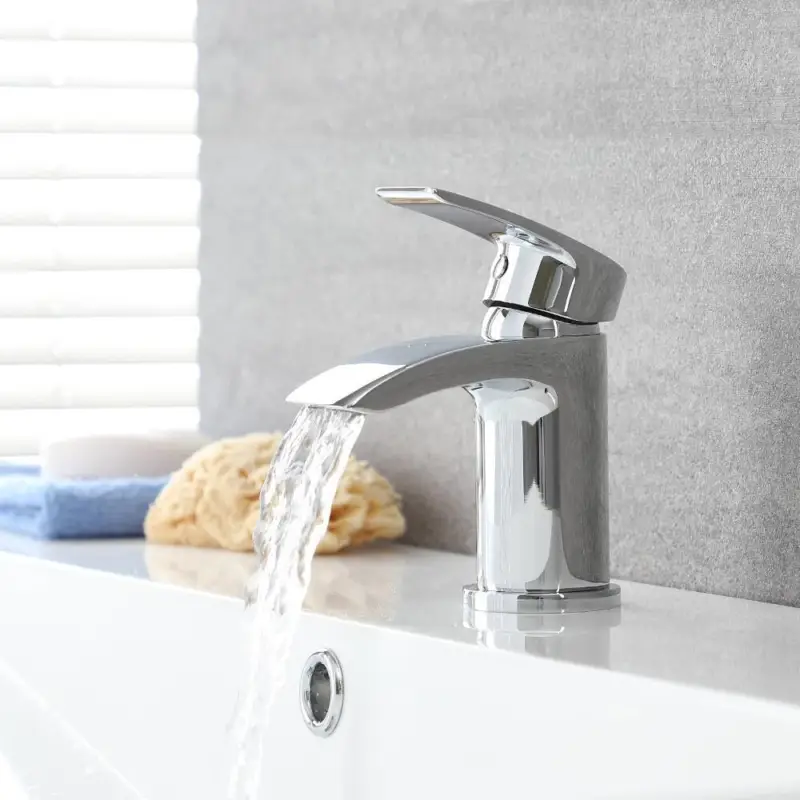 1-Loch Einhebel-Waschtischarmatur mit Wasserfalleffekt- Chrom – Razor Neu