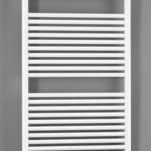 Design-Heizkörper Toga TO-070-045 von Zehnder – 716 x 35 x 450 mm, RAL 9016 (Travertin), montagefertig mit versenkten Anschlüssen und Entlüftungsventil Expressversand