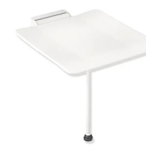 Aktuell HEWI Klappsitz System 900 PG56, Wandkonsole aus Edelstahl, Sitzfläche aus strukturiertem Kunststoff, weiß tiefmatt